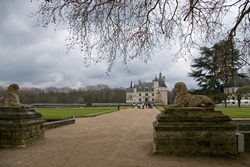 ZAMKI NAD LOARĄ / image_0060.jpg